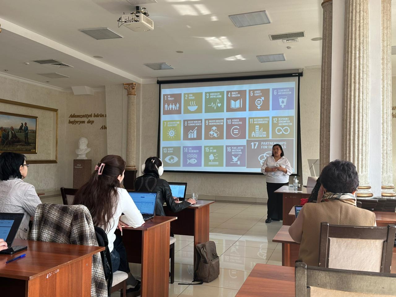 Ғылыми жарияланым деңгейін дамытуға бағытталған кезекті семинар-тренинг өтті